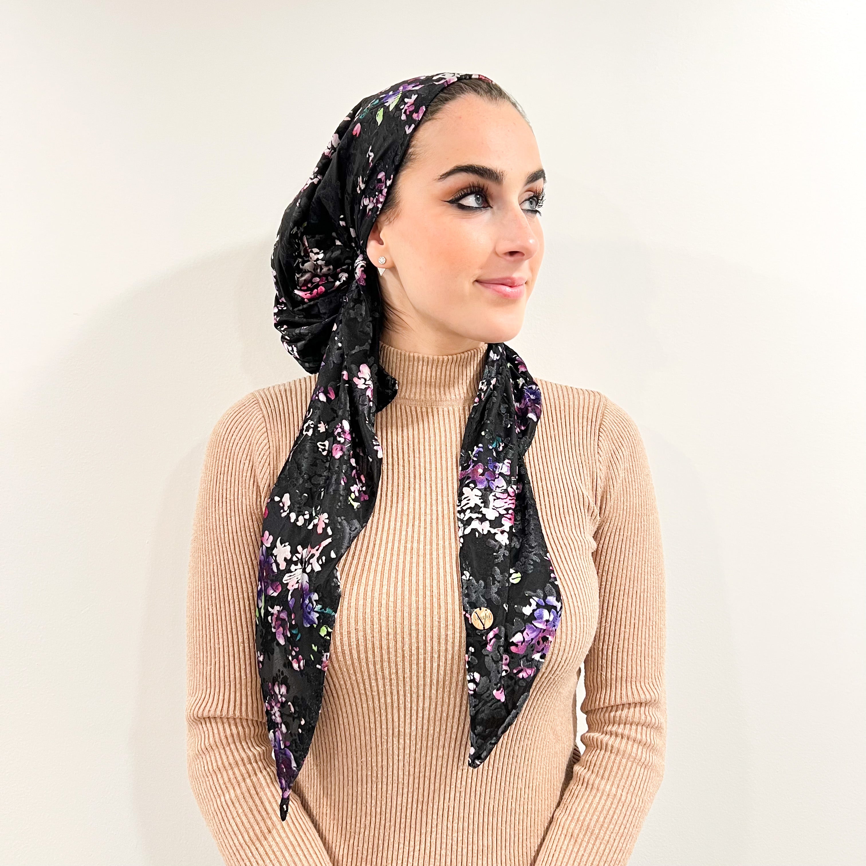 Leilani Velvet Pre-Tied Scarf - Multicolor