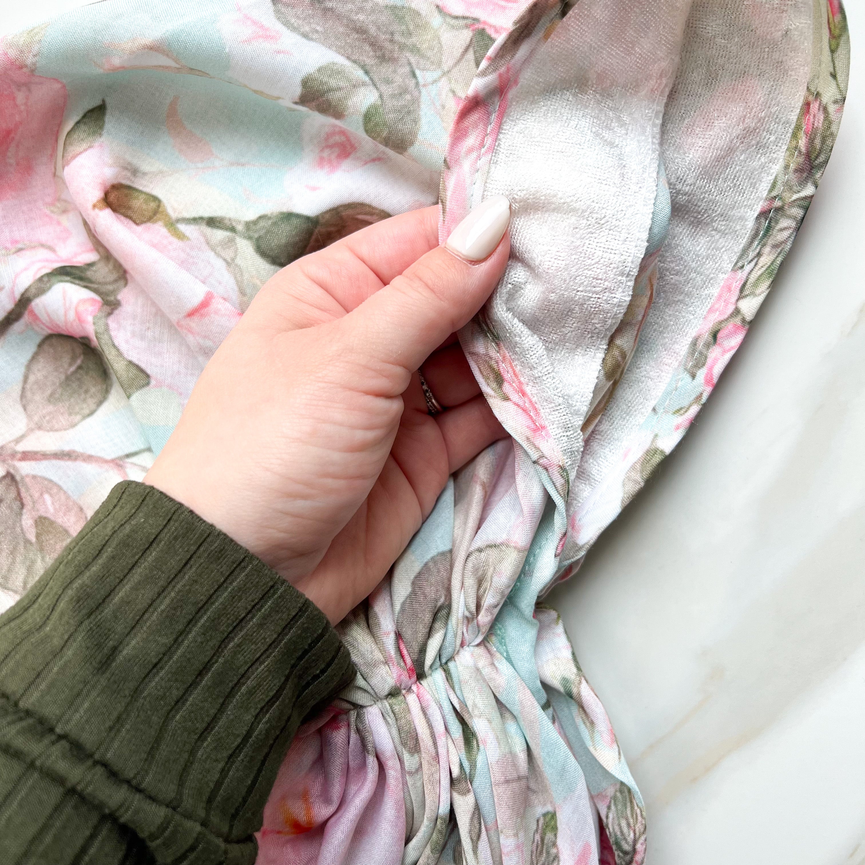 Lizzy 2.0 Pre-Tied Scarf