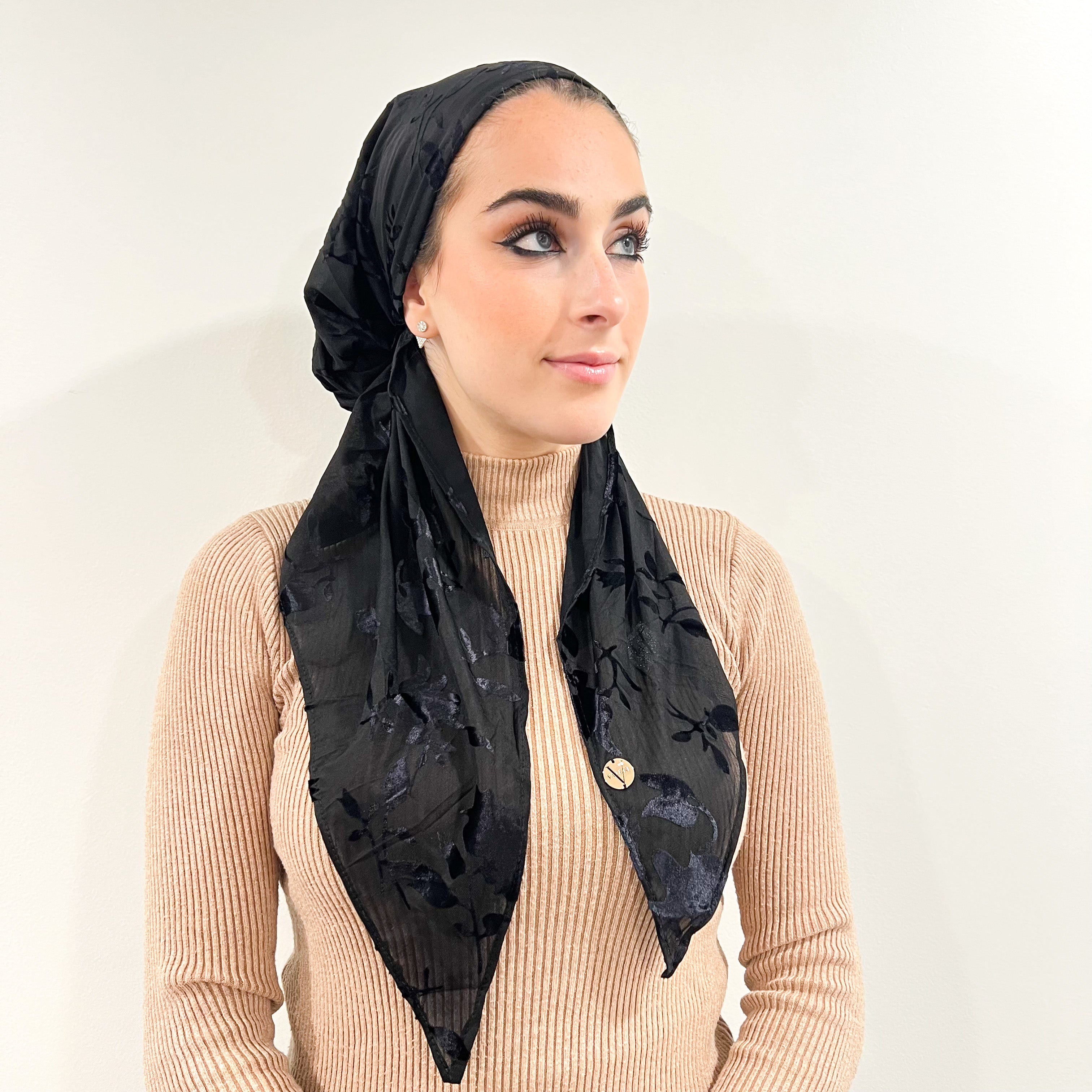 Rosa Velvet Pre-Tied Scarf