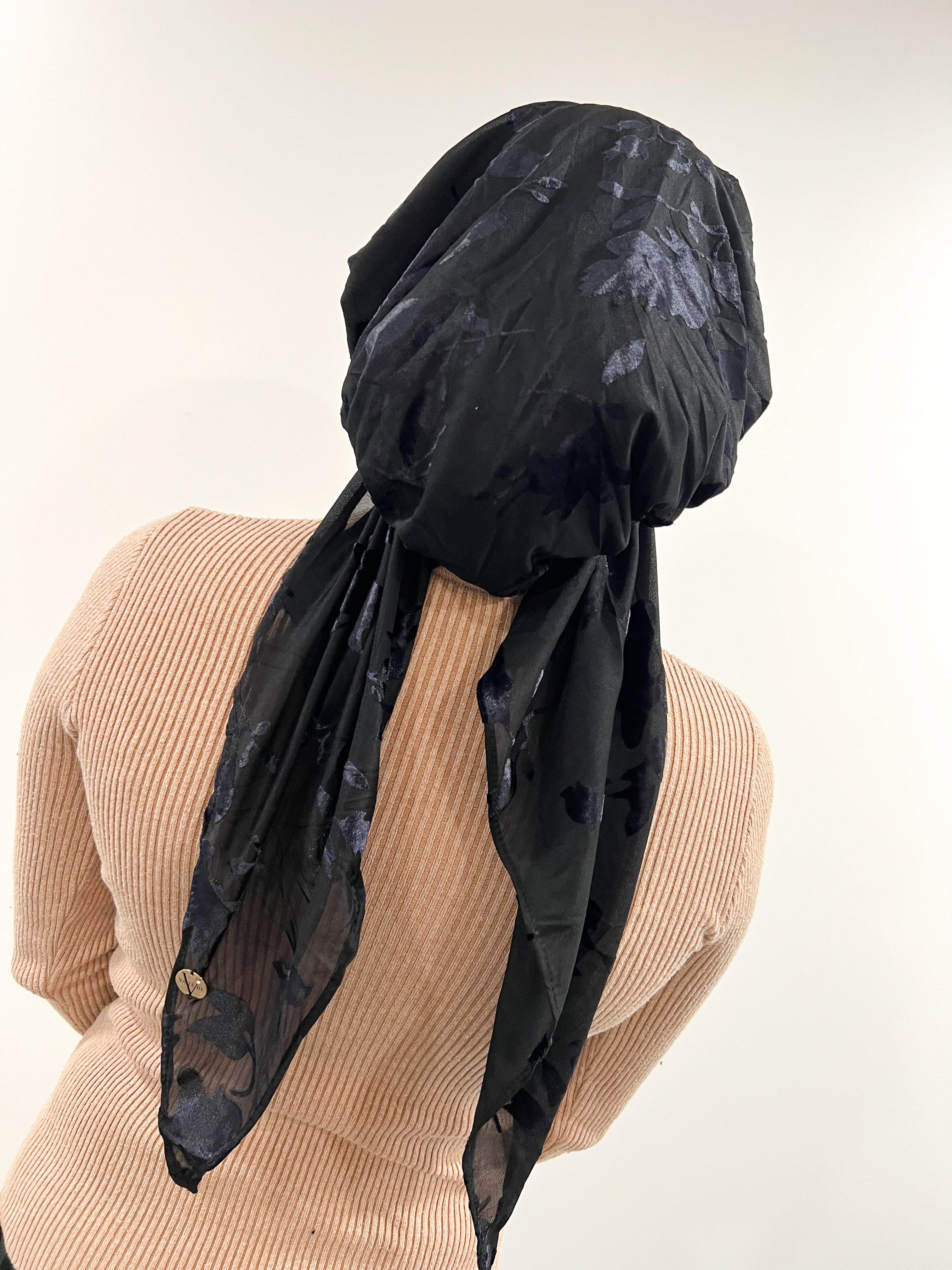 Rosa Velvet Pre-Tied Scarf