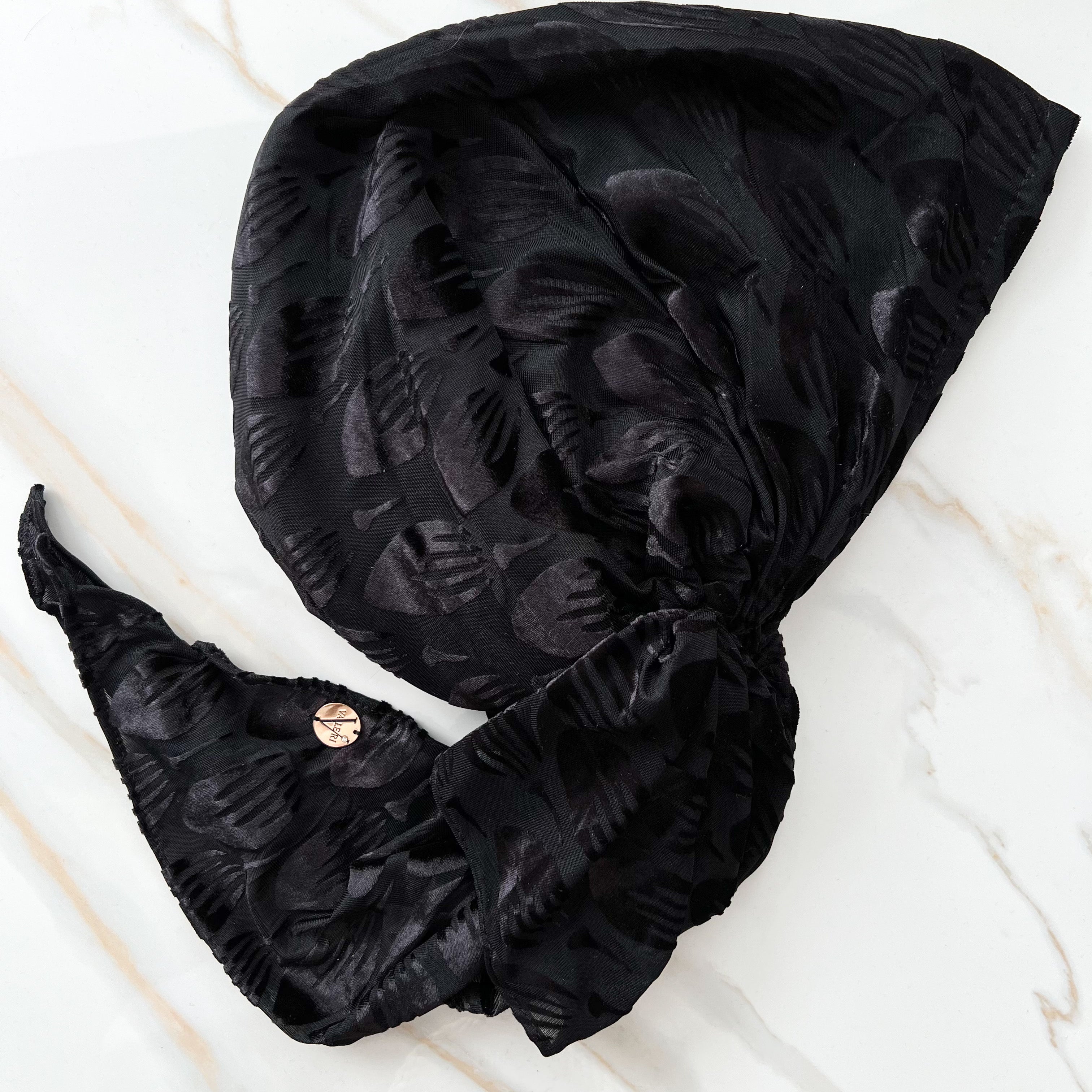 Leaves Velvet Pre-Tied Scarf