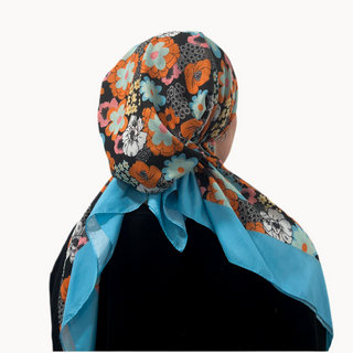 Retro Daisy Pre-Tied Scarf