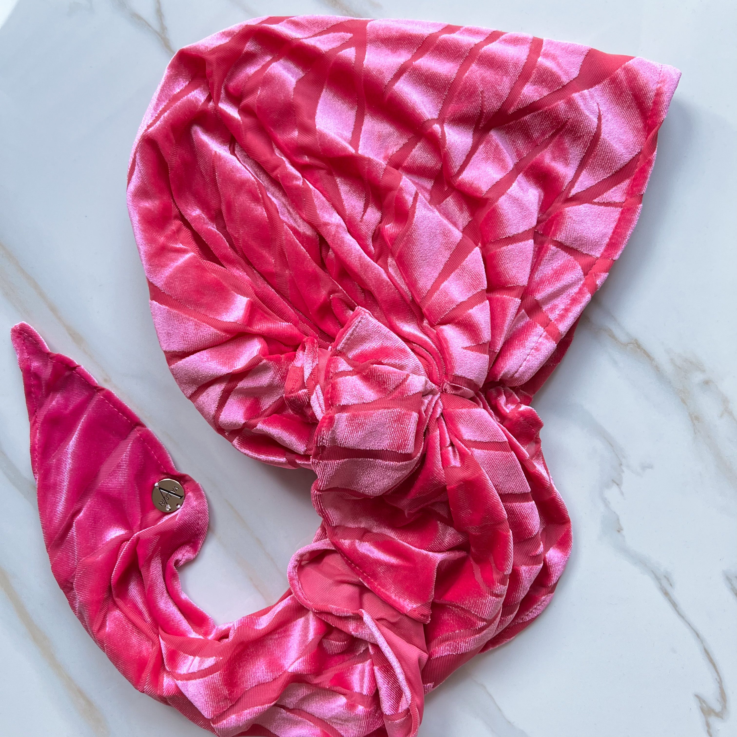 Claire Velvet Pre-Tied Scarf - Pink