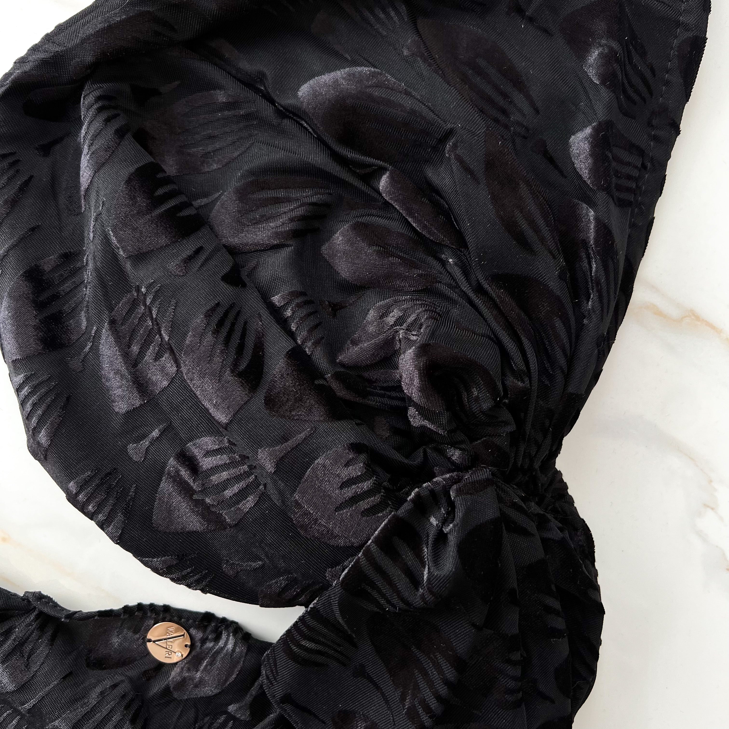 Leaves Velvet Pre-Tied Scarf