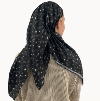 Valeri Signature Bloom Black Light Crinkle Open Pre-Tied Scarf