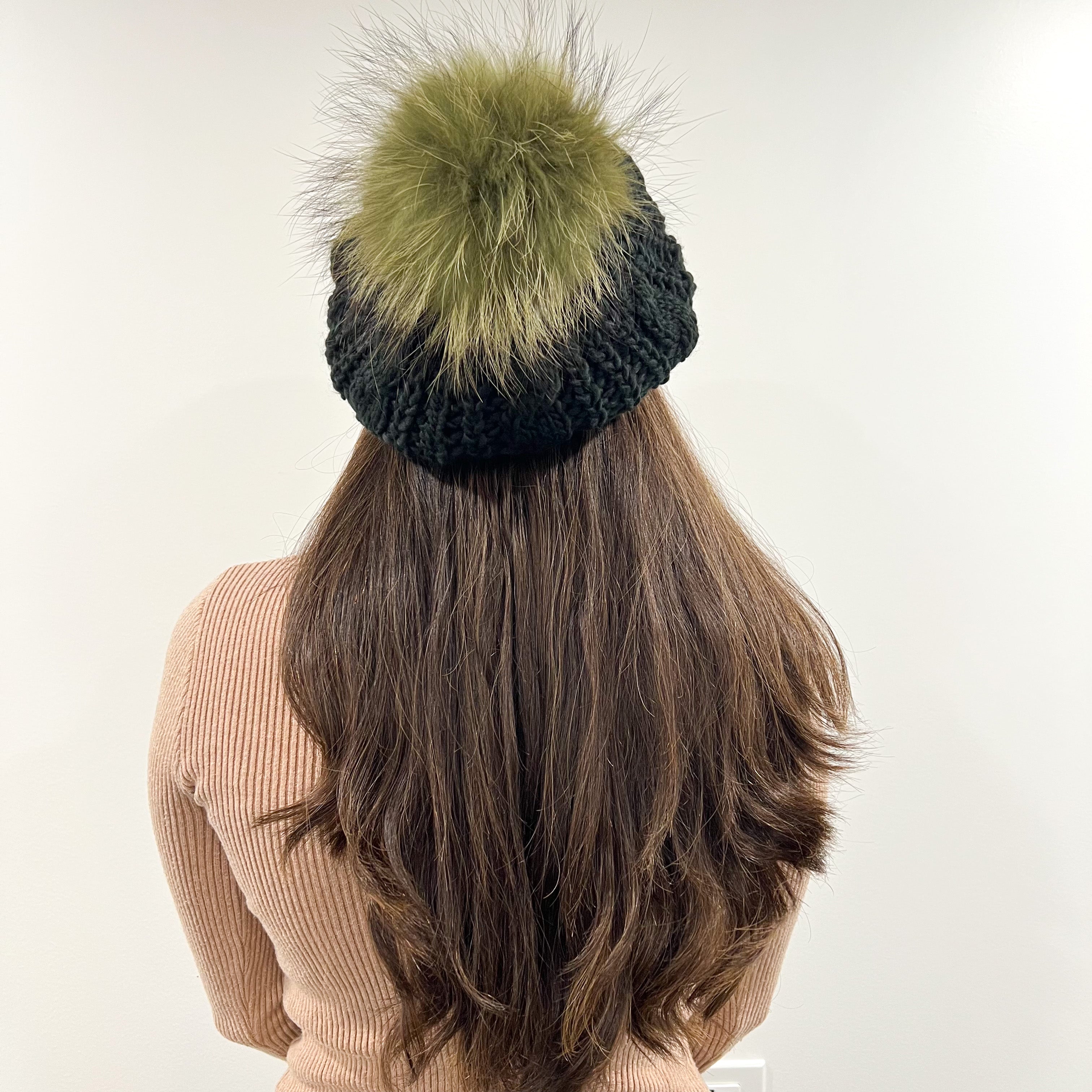 Black Winter Solid Pom Pom Cable Knit Beret