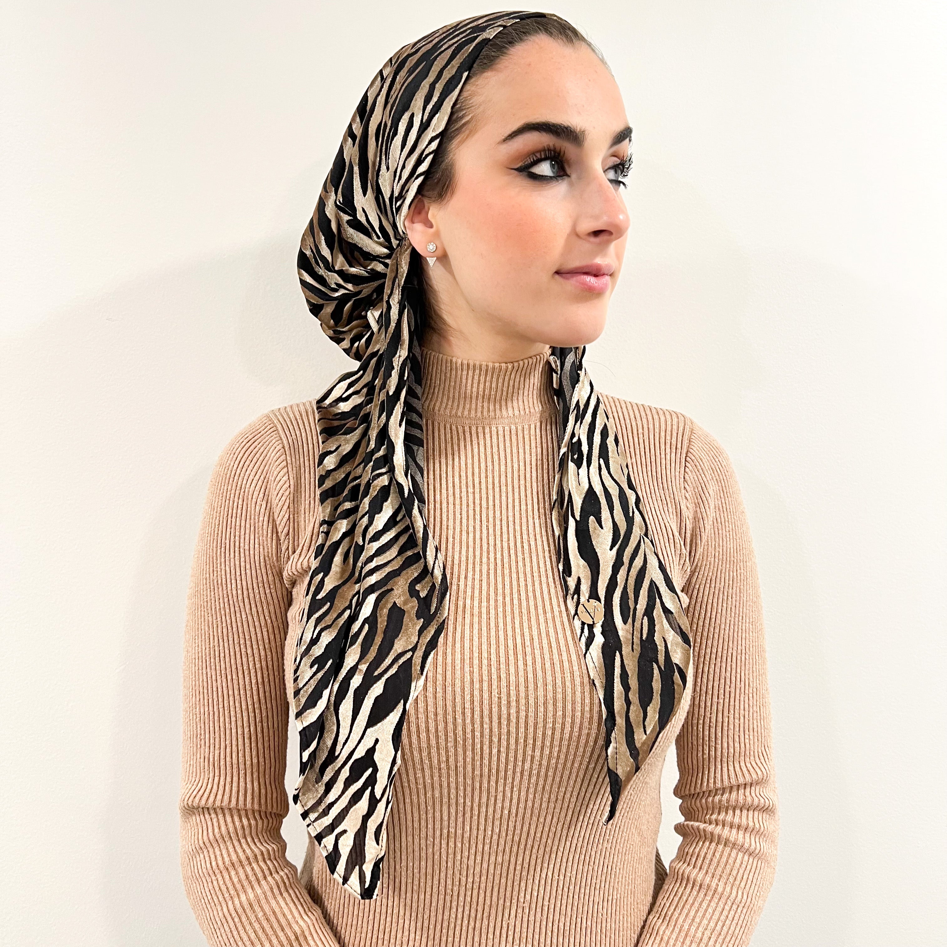 Tiger Velvet Pre-Tied Scarf - Champagne