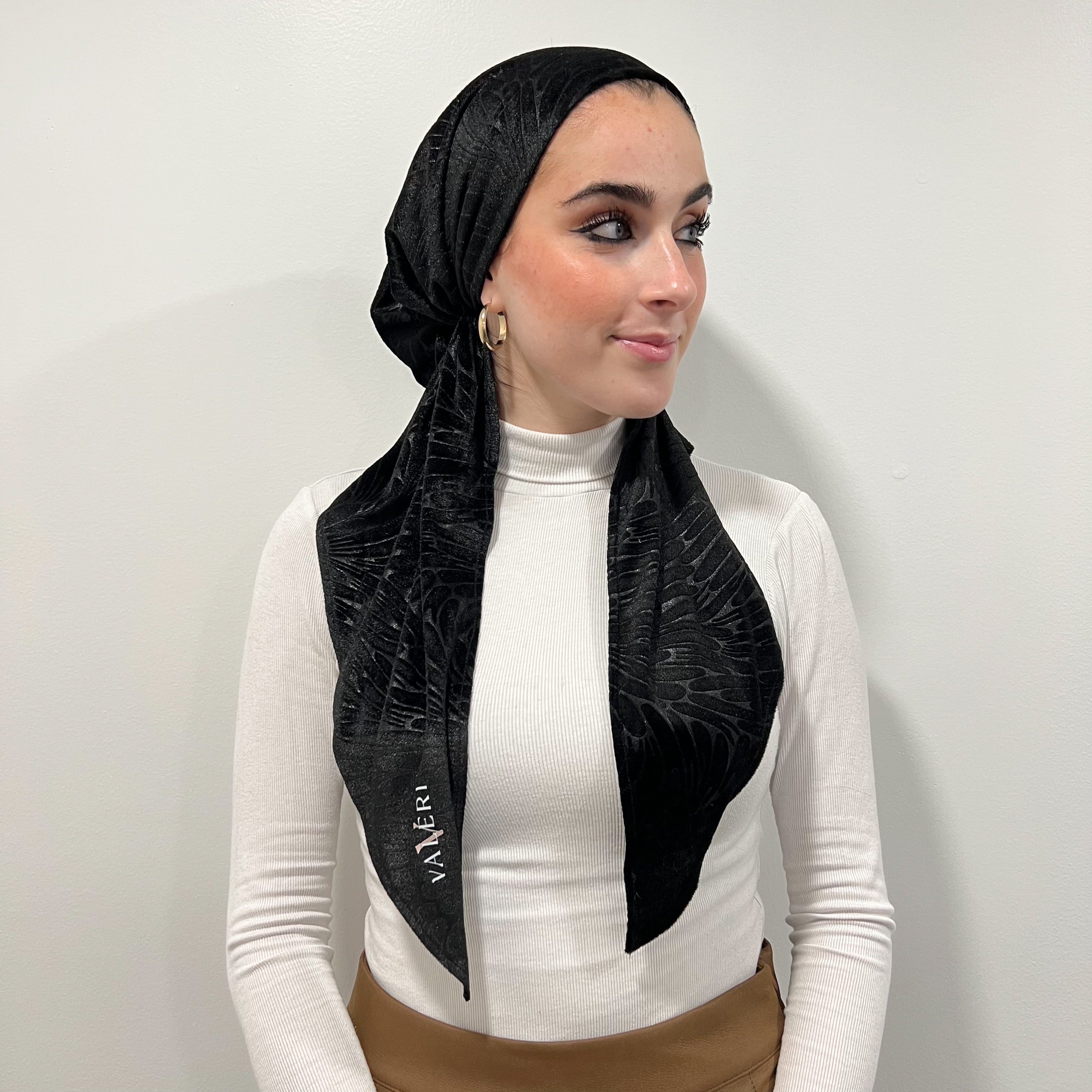 Dina Pre-Tied Scarf