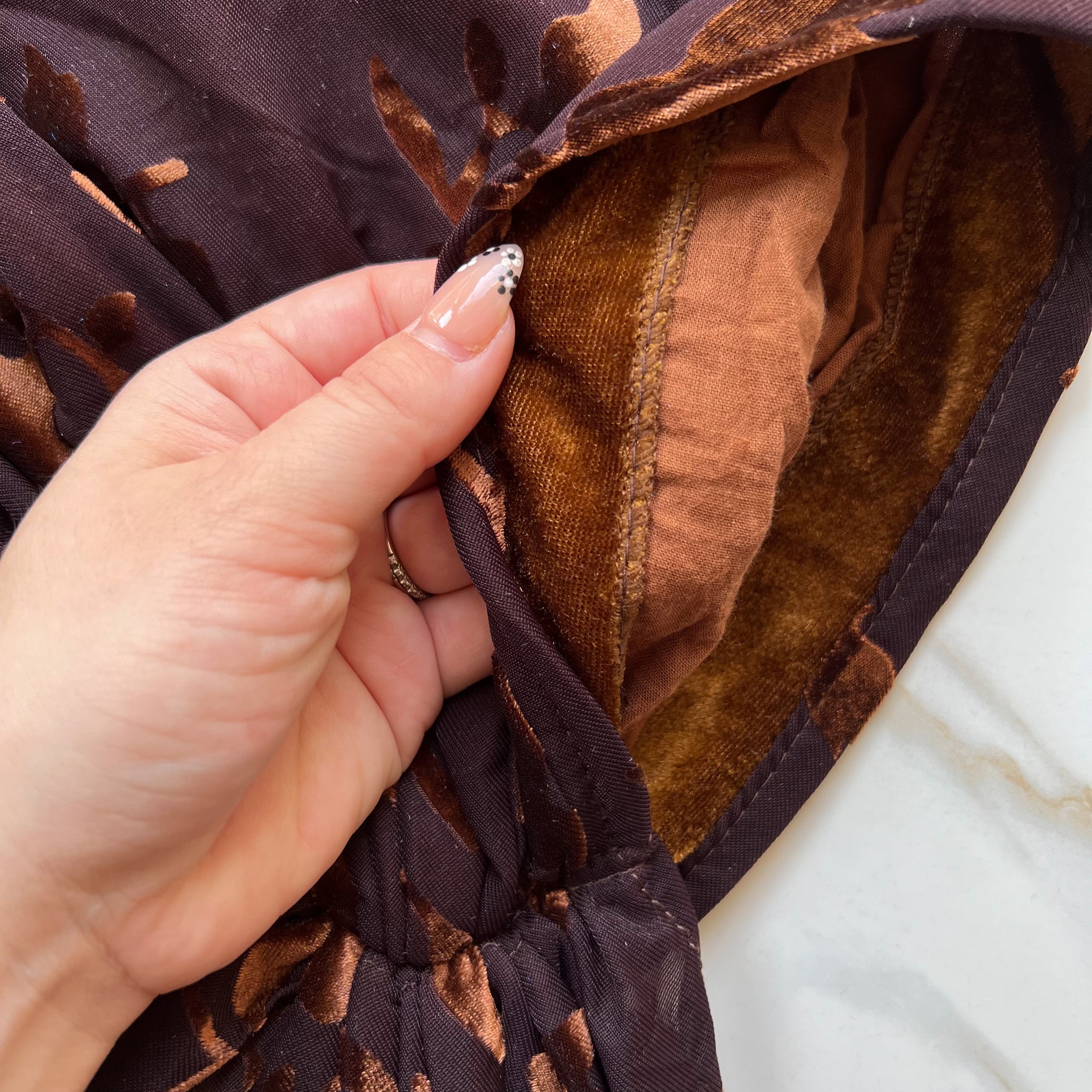Rosa Velvet Pre-Tied Scarf - Chocolate