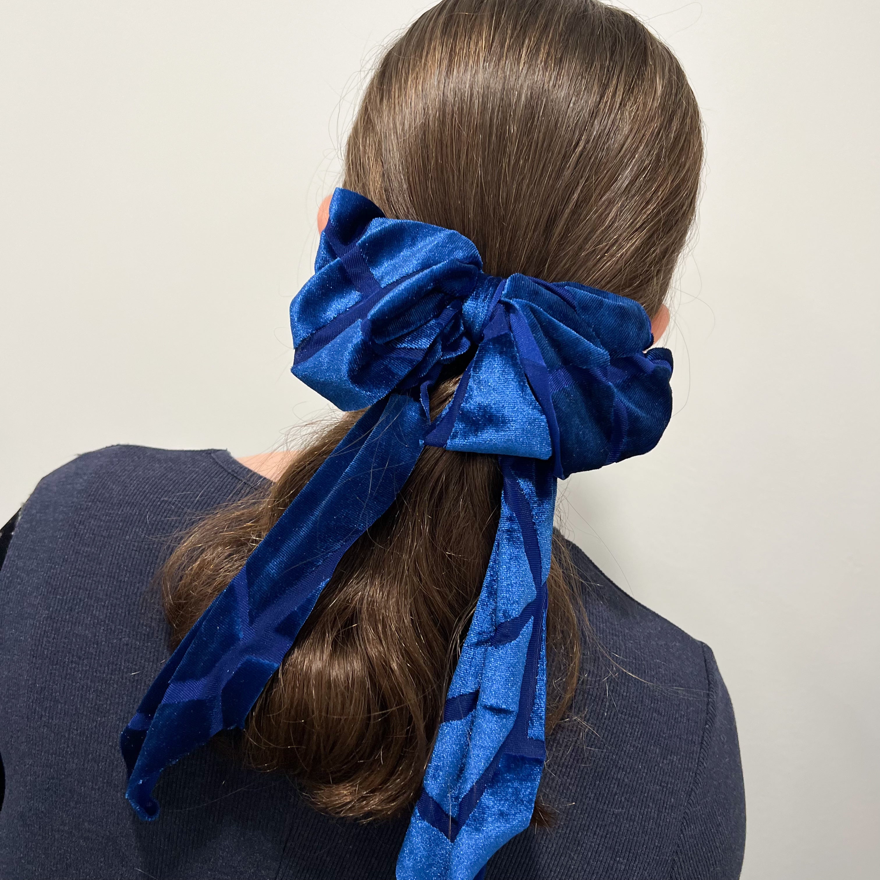 Jen Velvet Bow - Royal Blue