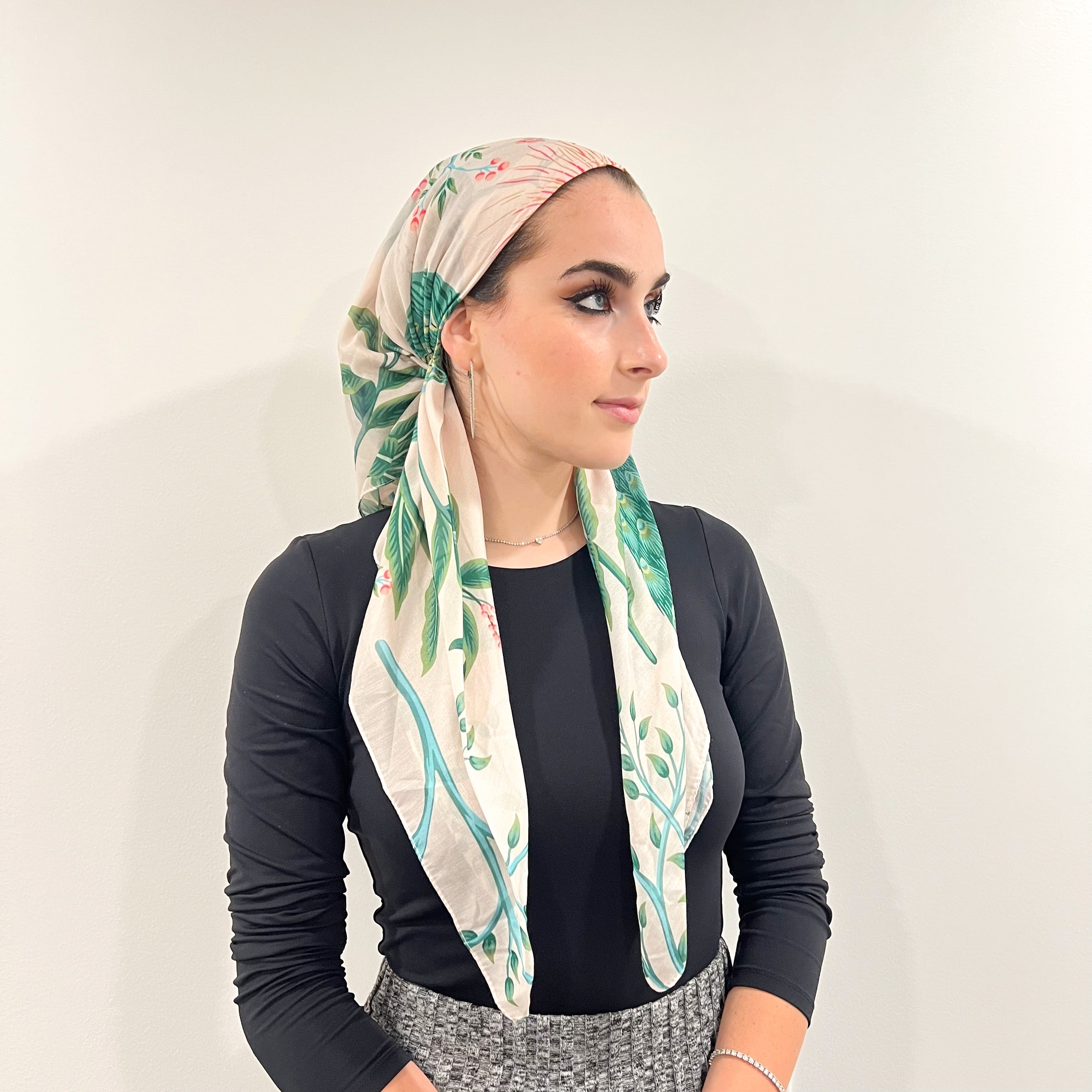 Viola Open Pre-Tied Scarf