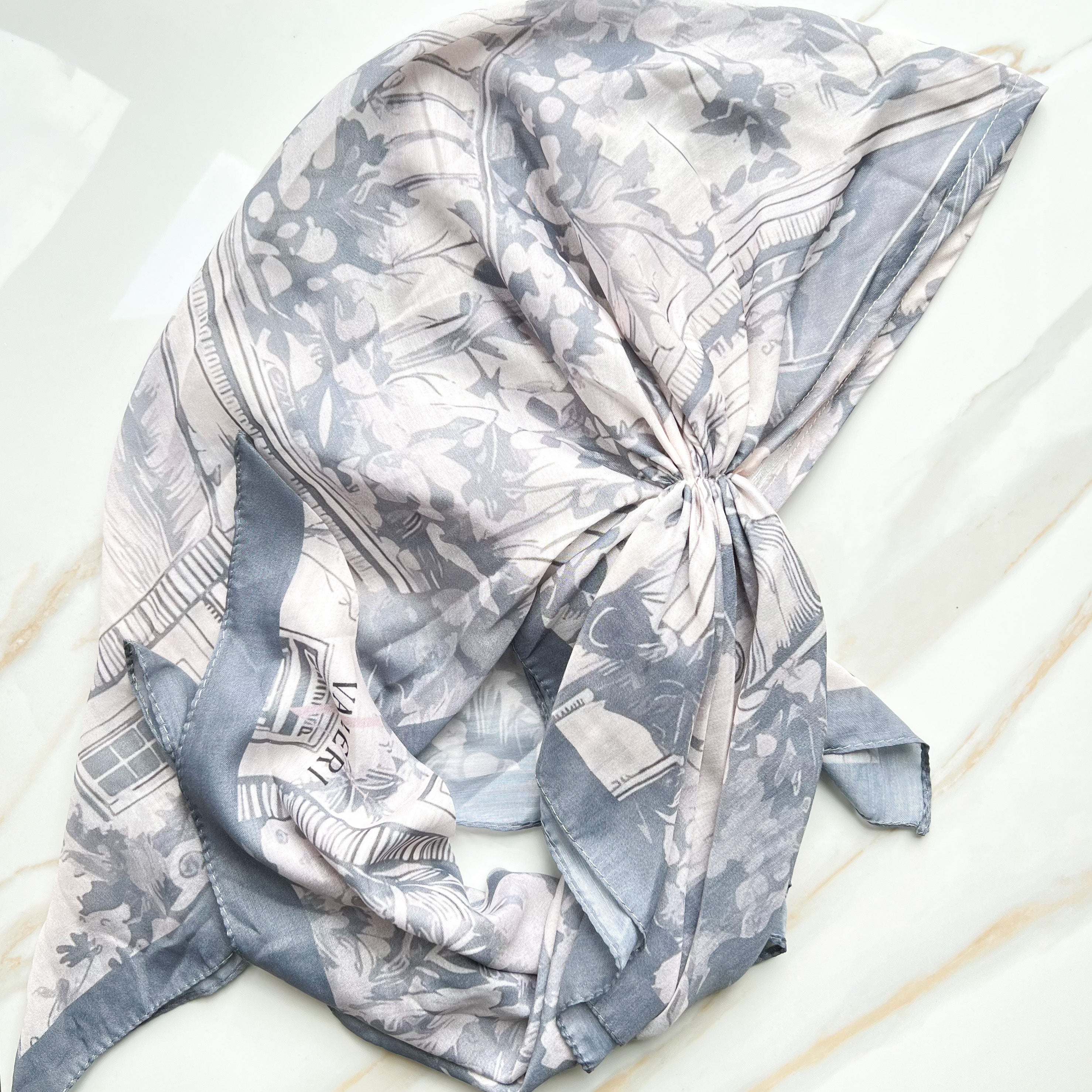 Jane Open Pre-Tied Scarf