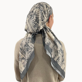 Château Gray Light Crinkle Pre-Tied Scarf