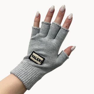 Valeri Cream Fleece Logo Fingerelss Gloves
