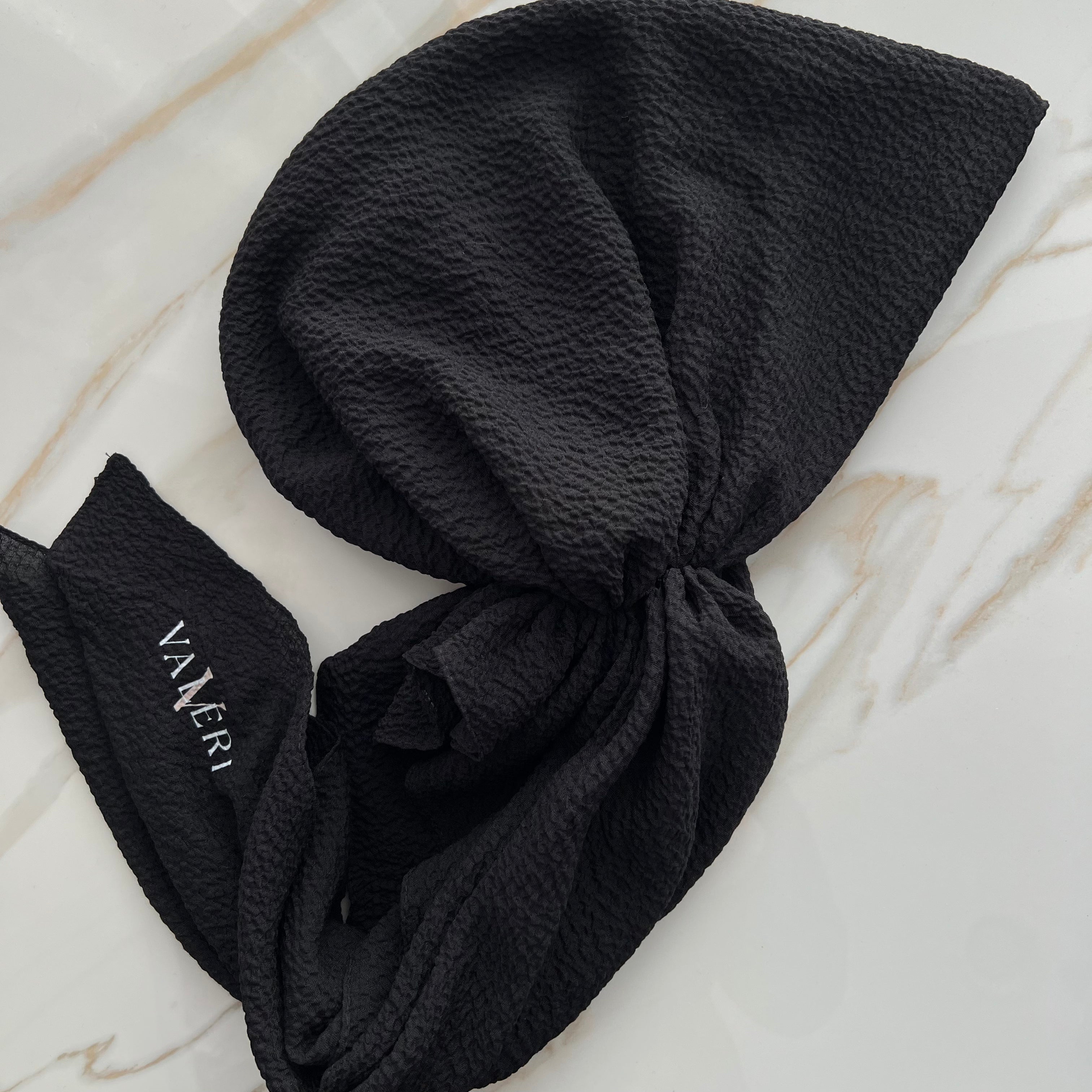 Crinkle Pre-Tied - Black