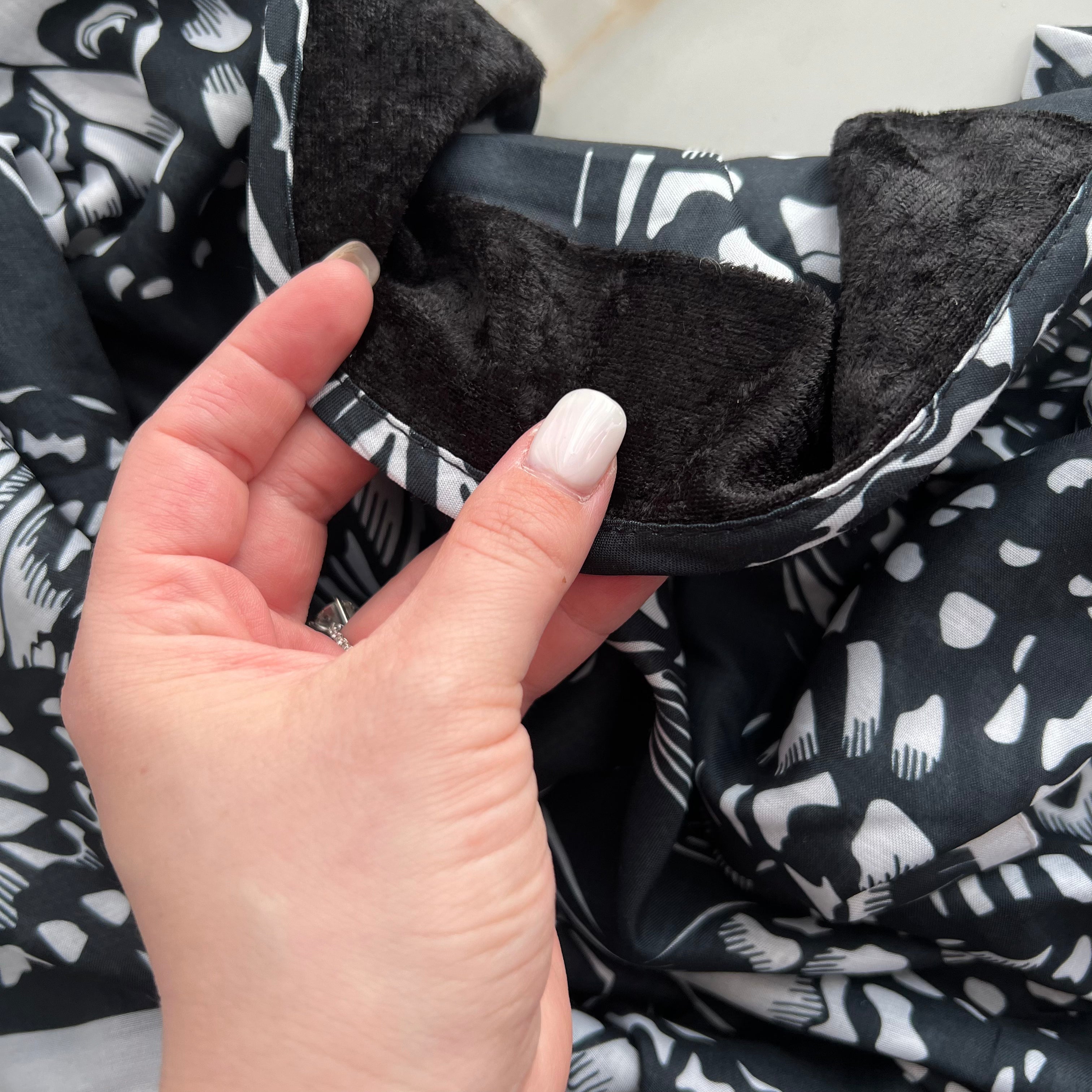 Flutter Triangle Scarf